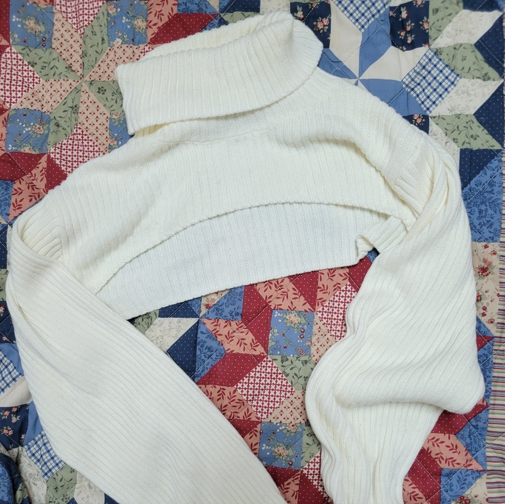 2qty HM/Divided Crop Shrug Sweaters